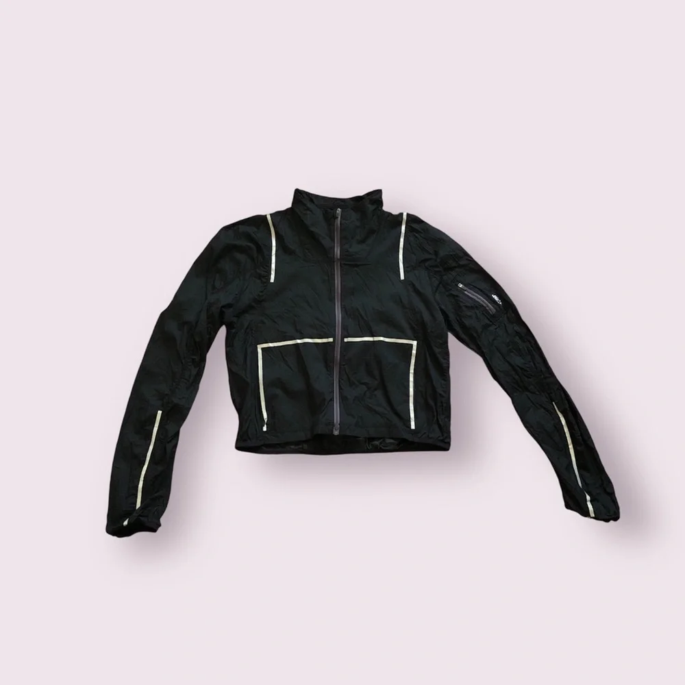 NWOT Great Escape Run windbreaker by FP Movement from Free People in size Medium - Picture 5 of 14